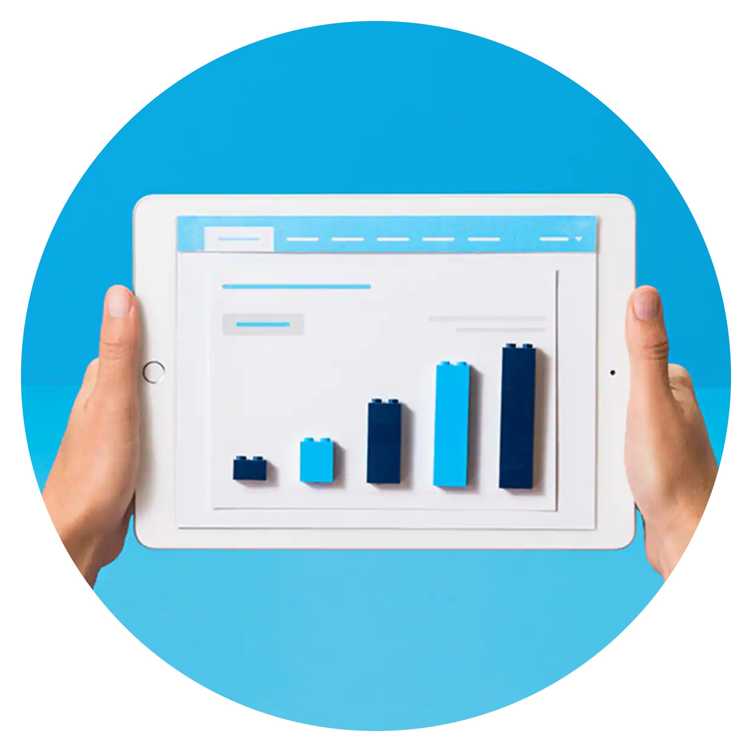 A chart of income and expenses displays in Xero’s online accounting software on a tablet